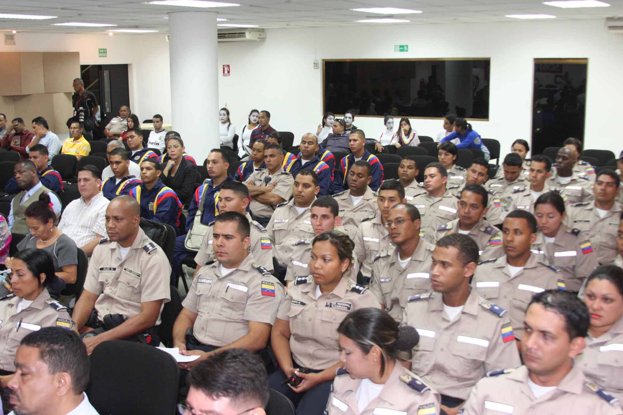 00 Portada de la formacion seminario en caracas a funcionarios cpnb y pastores el formados magister Wuilmar J Lorca y el patrocinan General Manuel Eduardo Perez Urdaneta actualizado al 2023 foto 60