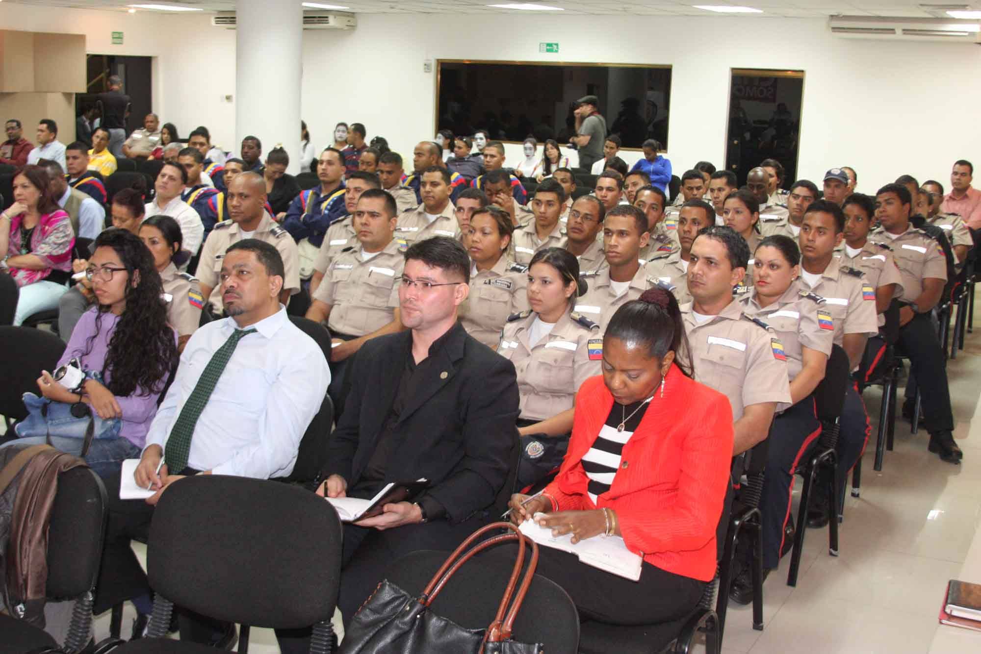 00 Portada de la formacion seminario en caracas a funcionarios cpnb y pastores el formados magister Wuilmar J Lorca y el patrocinan General Manuel Eduardo Perez Urdaneta actualizado al 2023 foto 46