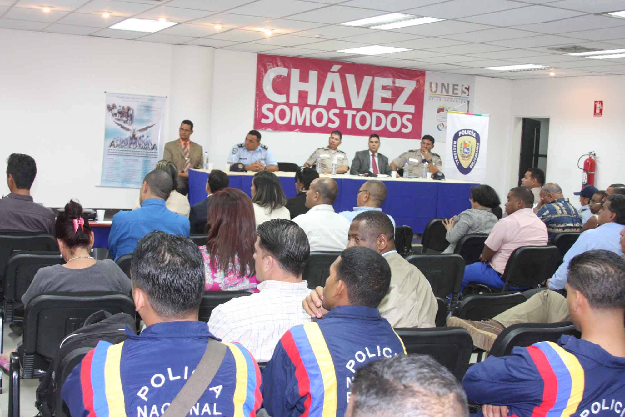 00 Portada de la formacion seminario en caracas a funcionarios cpnb y pastores el formados magister Wuilmar J Lorca y el patrocinan General Manuel Eduardo Perez Urdaneta actualizado al 2023 foto 43