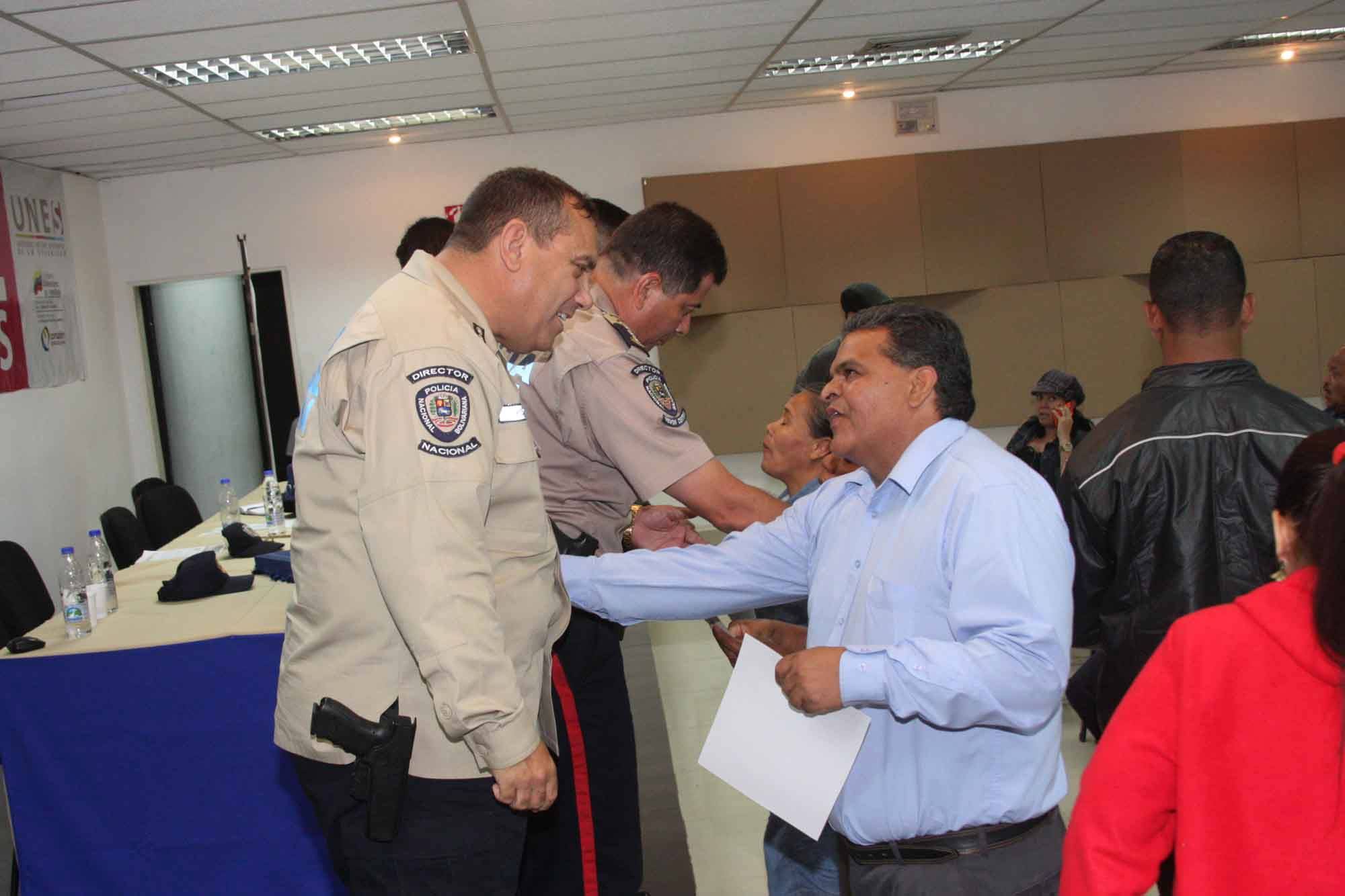 00 Portada de la formacion seminario en caracas a funcionarios cpnb y pastores el formados magister Wuilmar J Lorca y el patrocinan General Manuel Eduardo Perez Urdaneta actualizado al 2023 foto 40