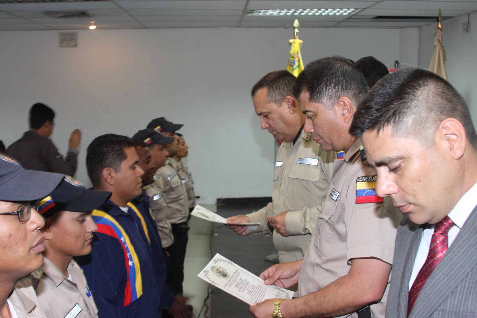 00 Portada de la formacion seminario en caracas a funcionarios cpnb y pastores el formados magister Wuilmar J Lorca y el patrocinan General Manuel Eduardo Perez Urdaneta actualizado al 2023 foto 39