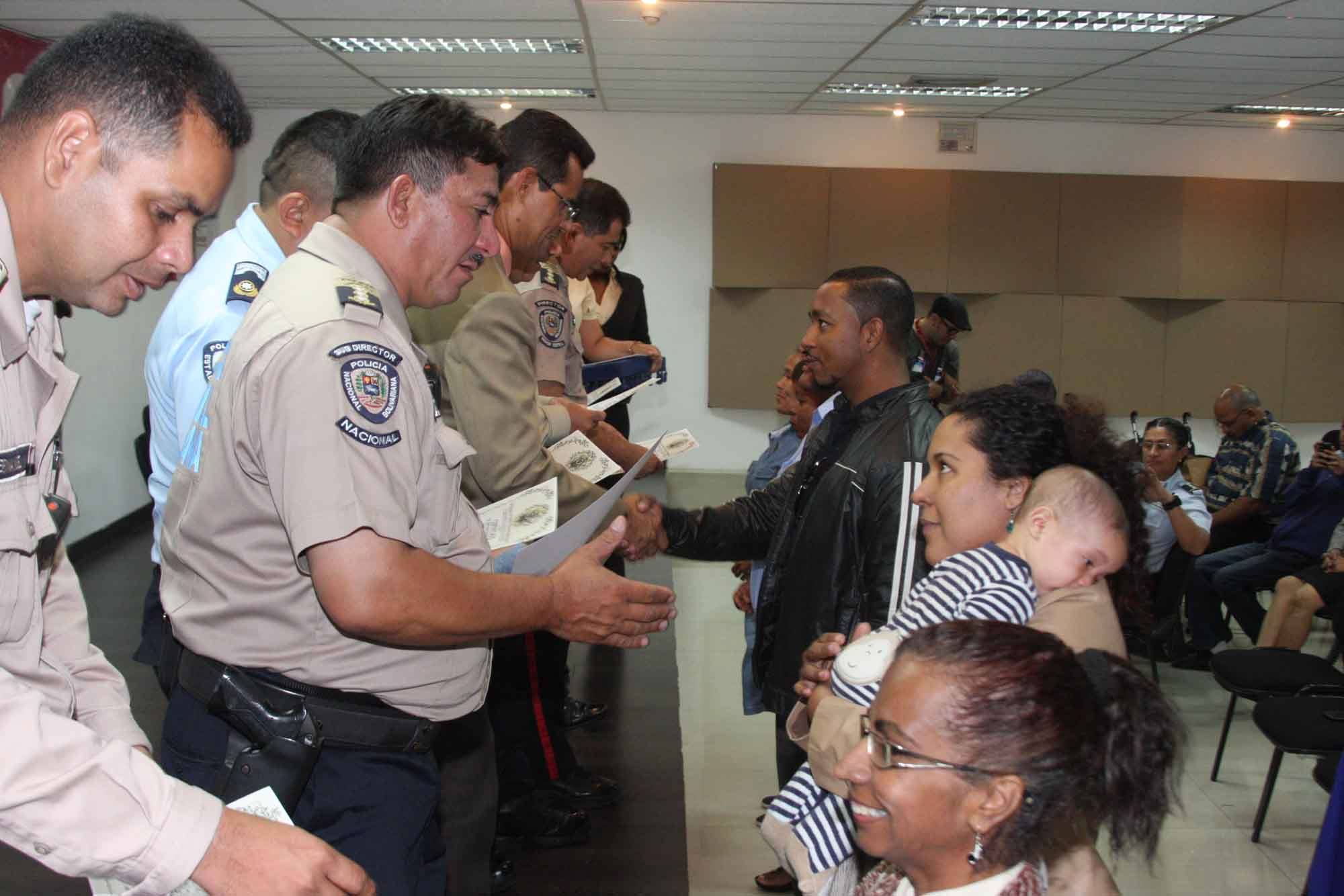 00 Portada de la formacion seminario en caracas a funcionarios cpnb y pastores el formados magister Wuilmar J Lorca y el patrocinan General Manuel Eduardo Perez Urdaneta actualizado al 2023 foto 38