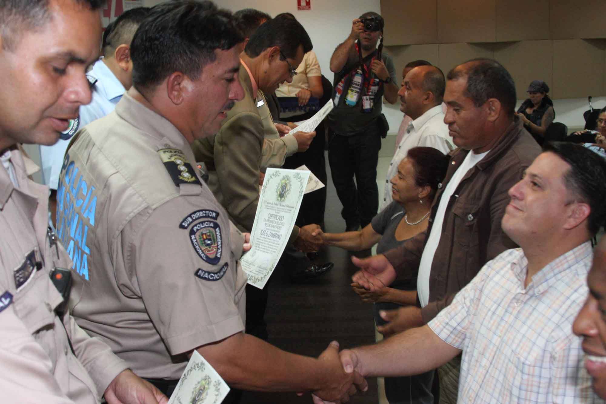 00 Portada de la formacion seminario en caracas a funcionarios cpnb y pastores el formados magister Wuilmar J Lorca y el patrocinan General Manuel Eduardo Perez Urdaneta actualizado al 2023 foto 26