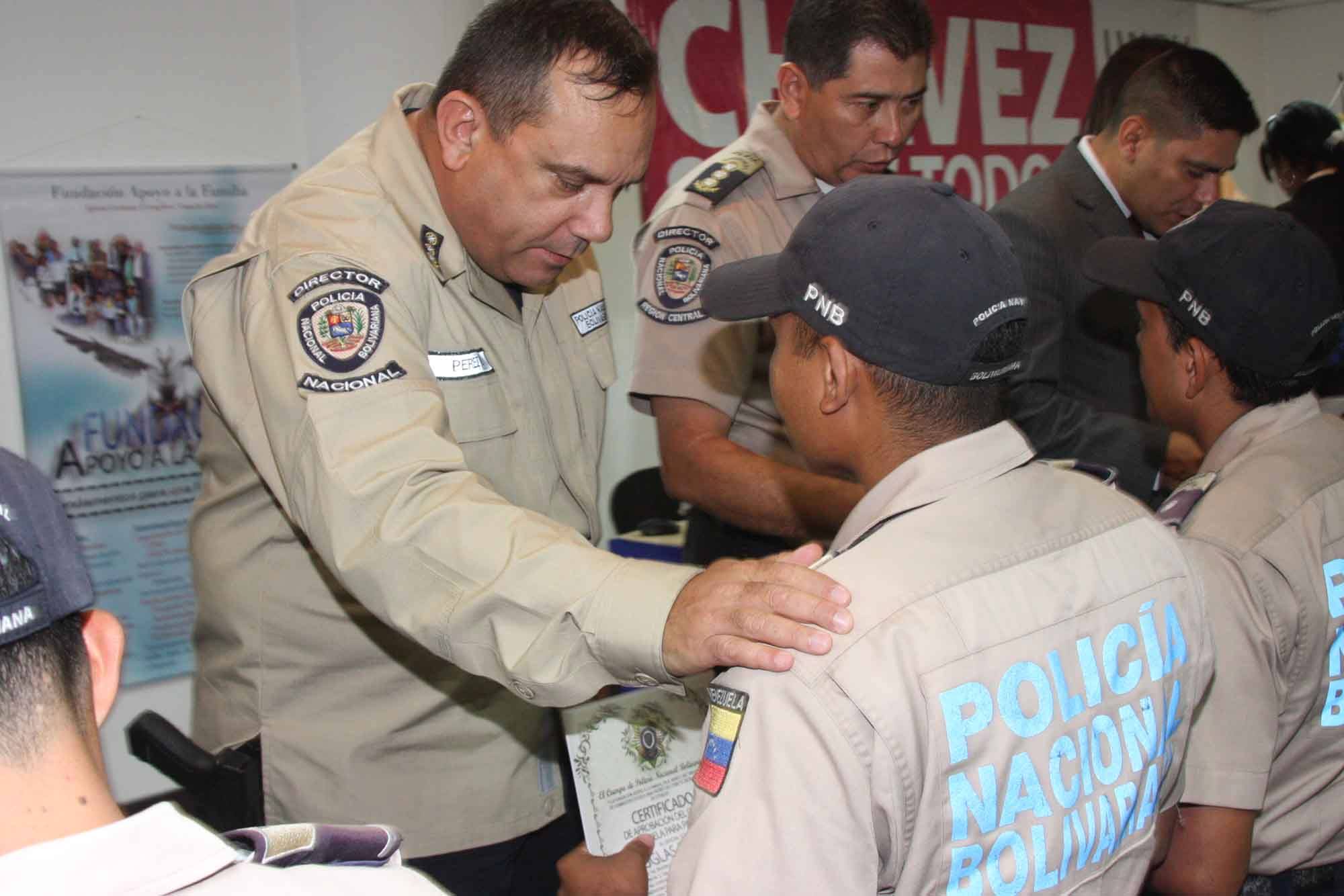 00 Portada de la formacion seminario en caracas a funcionarios cpnb y pastores el formados magister Wuilmar J Lorca y el patrocinan General Manuel Eduardo Perez Urdaneta actualizado al 2023 foto 24