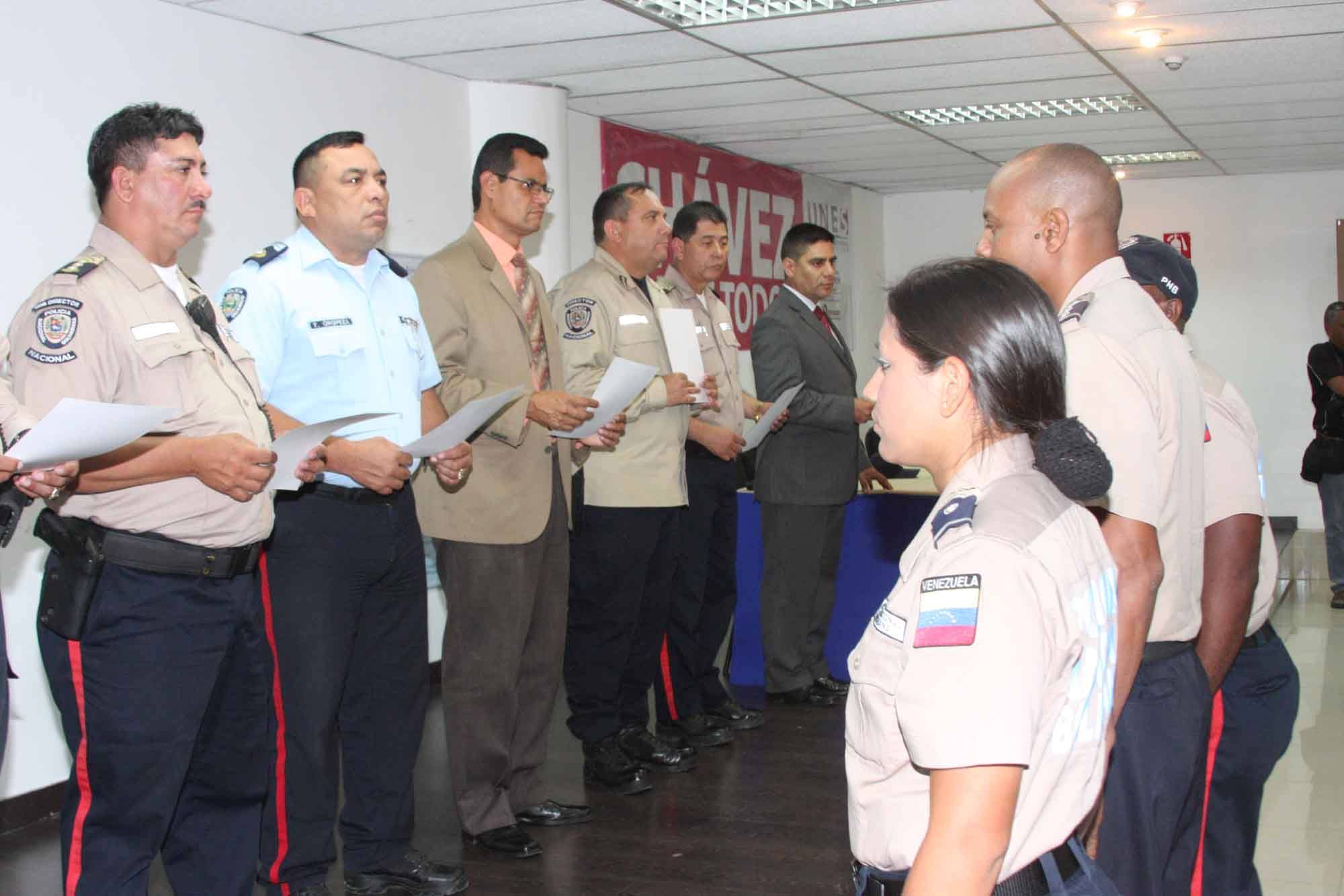 00 Portada de la formacion seminario en caracas a funcionarios cpnb y pastores el formados magister Wuilmar J Lorca y el patrocinan General Manuel Eduardo Perez Urdaneta actualizado al 2023 foto 18