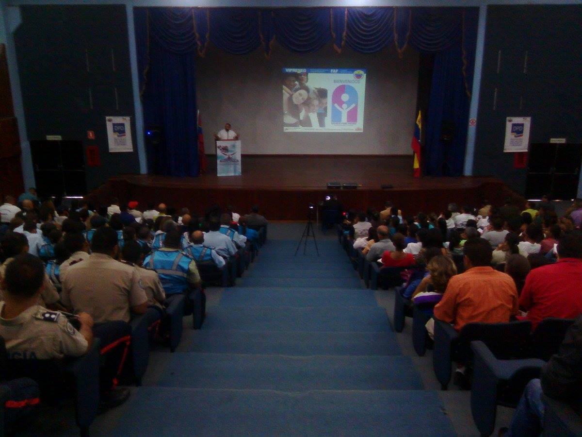 Licenciada Jeane Marie Ayuso Fundacion Apoyo a la Familia Formacion seminario Direccion General de Prevención del Delito Viceministro Manuel Eduardo Perez Urdaneta - estado carabobo - Fundacion Apoyo a la Familia foto 19