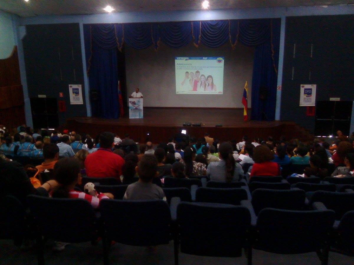 Licenciada Jeane Marie Ayuso Fundacion Apoyo a la Familia Formacion seminario Direccion General de Prevención del Delito Viceministro Manuel Eduardo Perez Urdaneta - estado carabobo - Fundacion Apoyo a la Familia foto 16