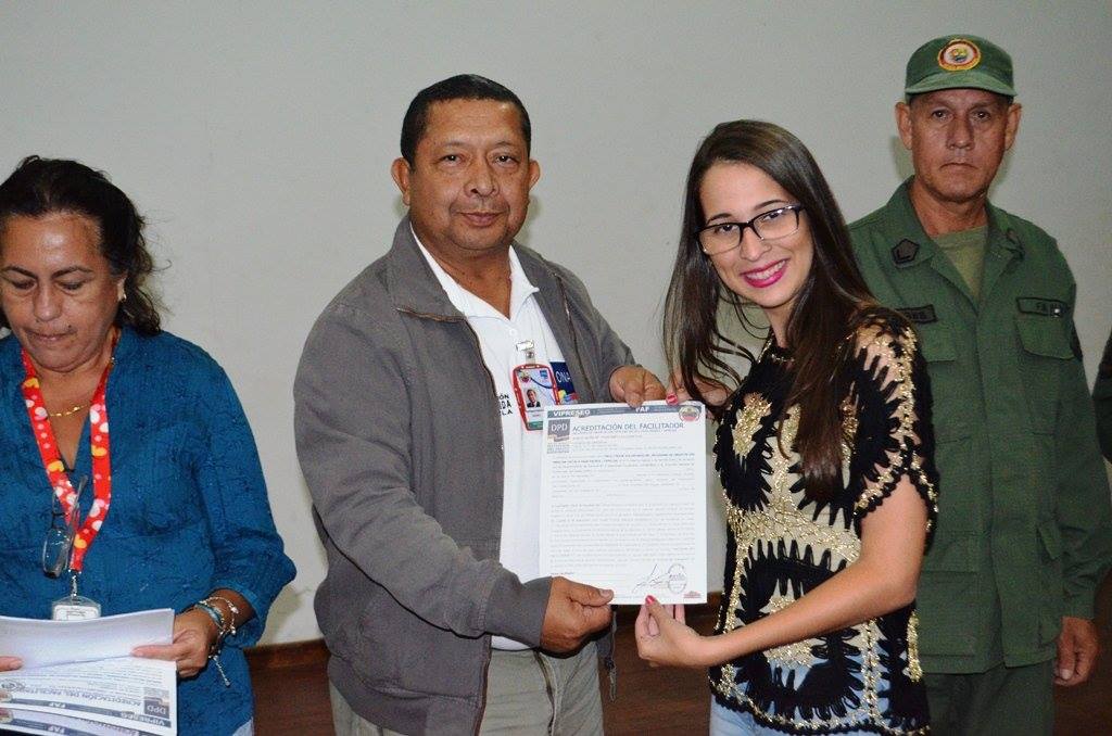 Licenciada Jeane Marie Ayuso Fundacion Apoyo a la Familia Formacion seminario Direccion General de Prevención del Delito Viceministro Manuel Eduardo Perez Urdaneta - estado carabobo - Fundacion Apoyo a la Familia foto 15