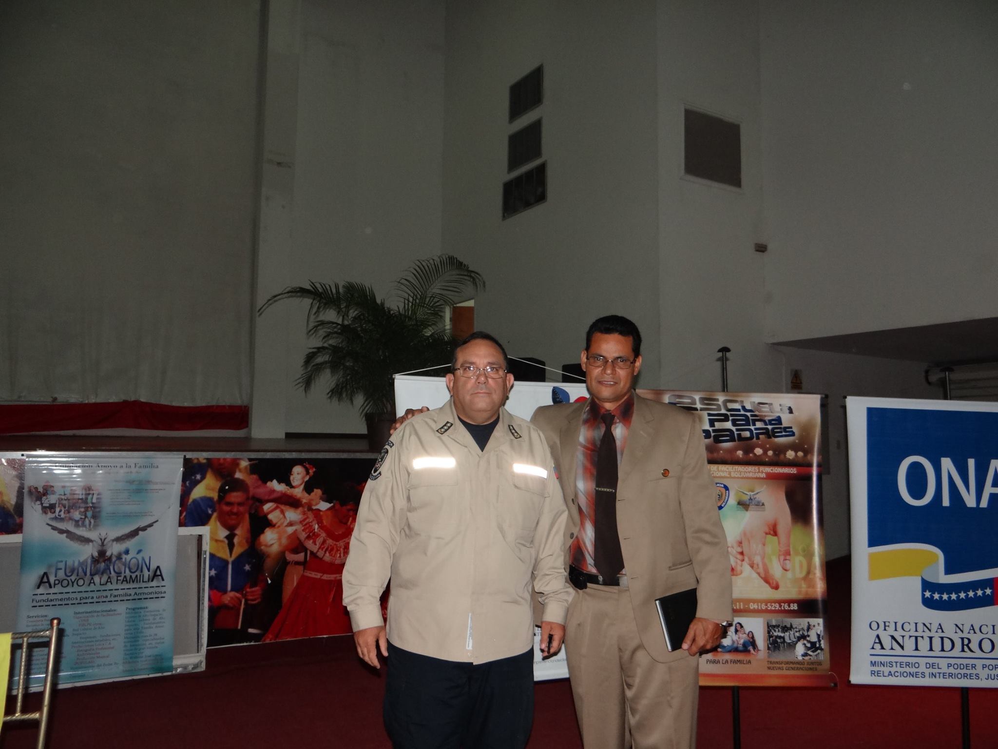 00 Portada de la formacion seminario en el estado Guárico mas 30 instituciones publicas con el gobernador el formados magister Wuilmar J Lorca y el patrocinan General Manuel Eduardo Perez Urdaneta foto 7