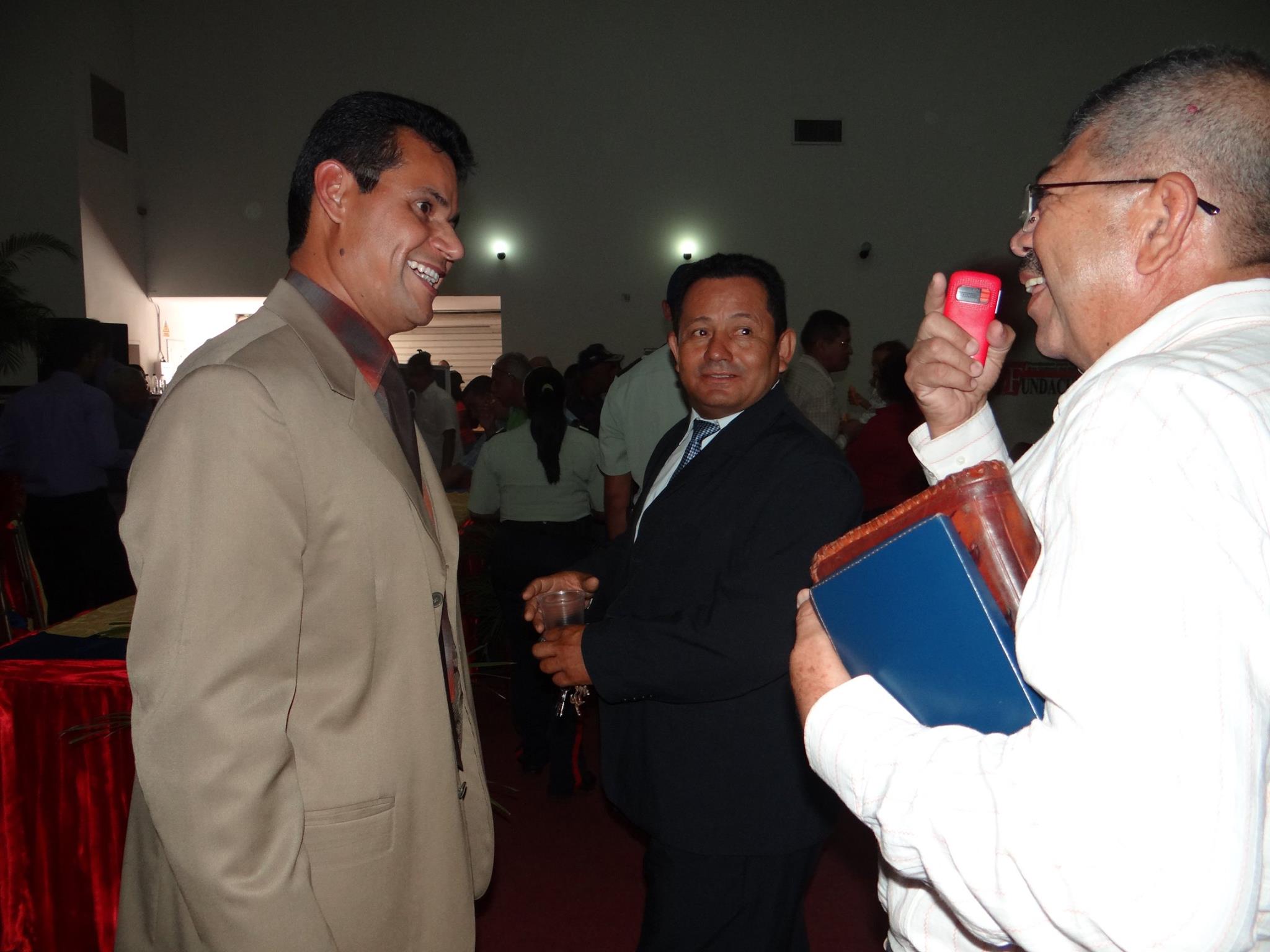 00 Portada de la formacion seminario en el estado Guárico mas 30 instituciones publicas con el gobernador el formados magister Wuilmar J Lorca y el patrocinan General Manuel Eduardo Perez Urdaneta foto 4